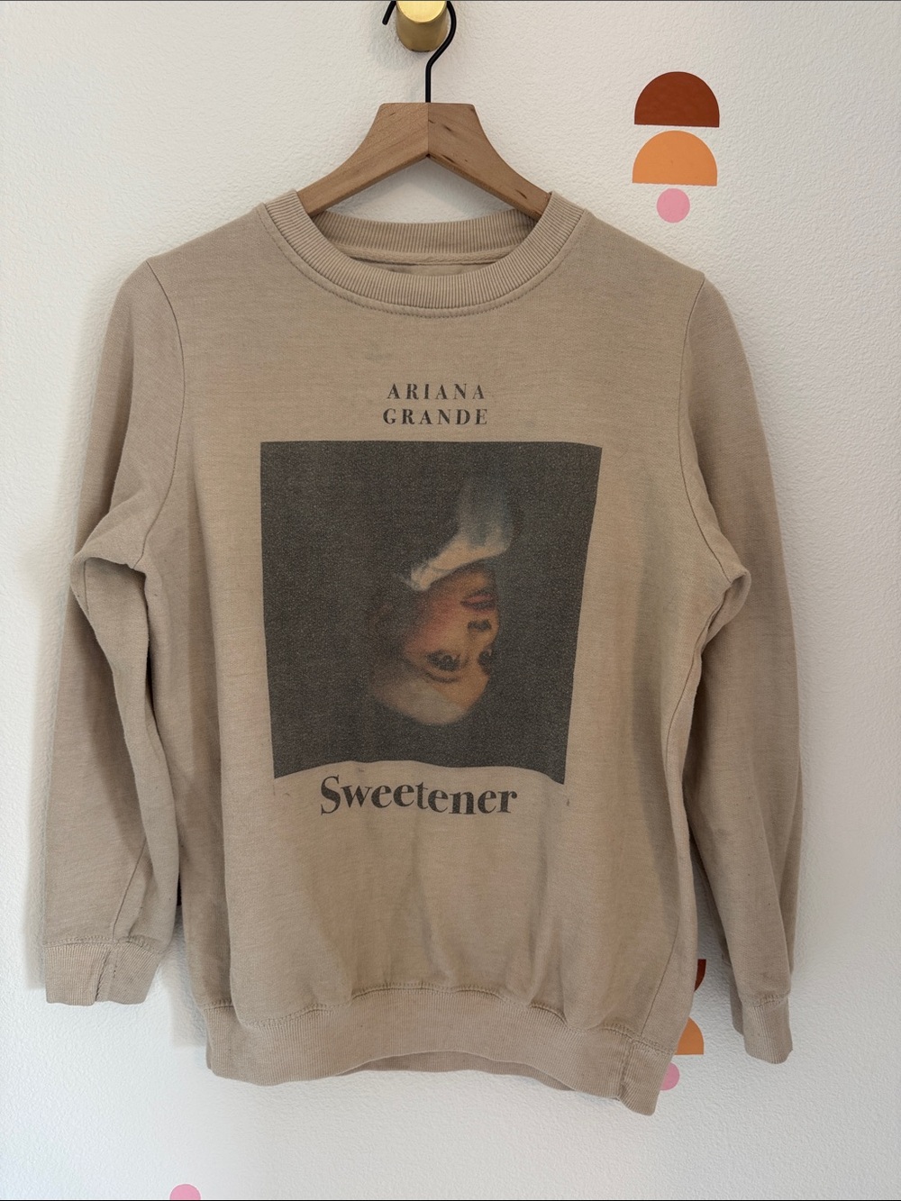 Ariana Grande Beige 'Sweetener' Crewneck Sweatshirt N0161